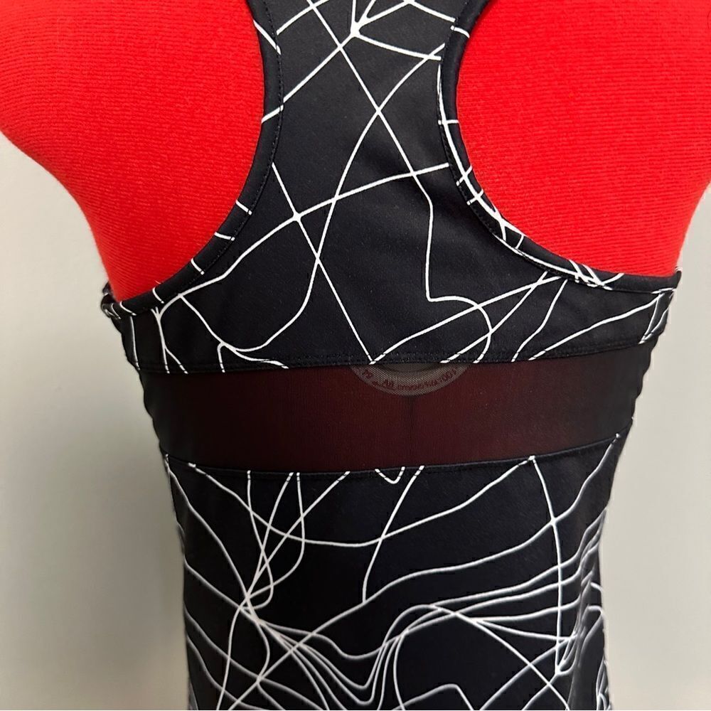 Two Fabletics workout tops. Size small. - Picture 3 of 8